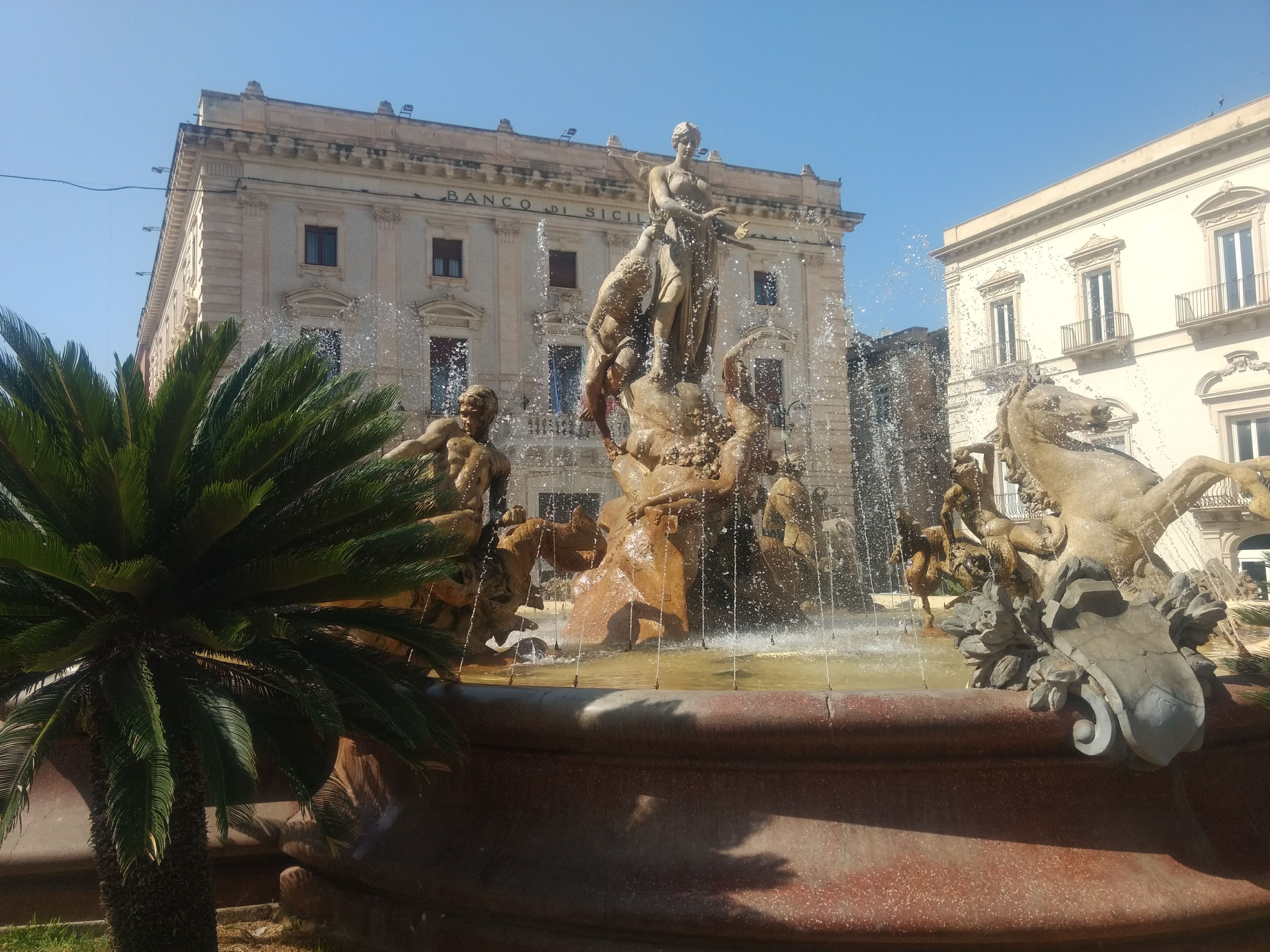 fountain in Siracusa
