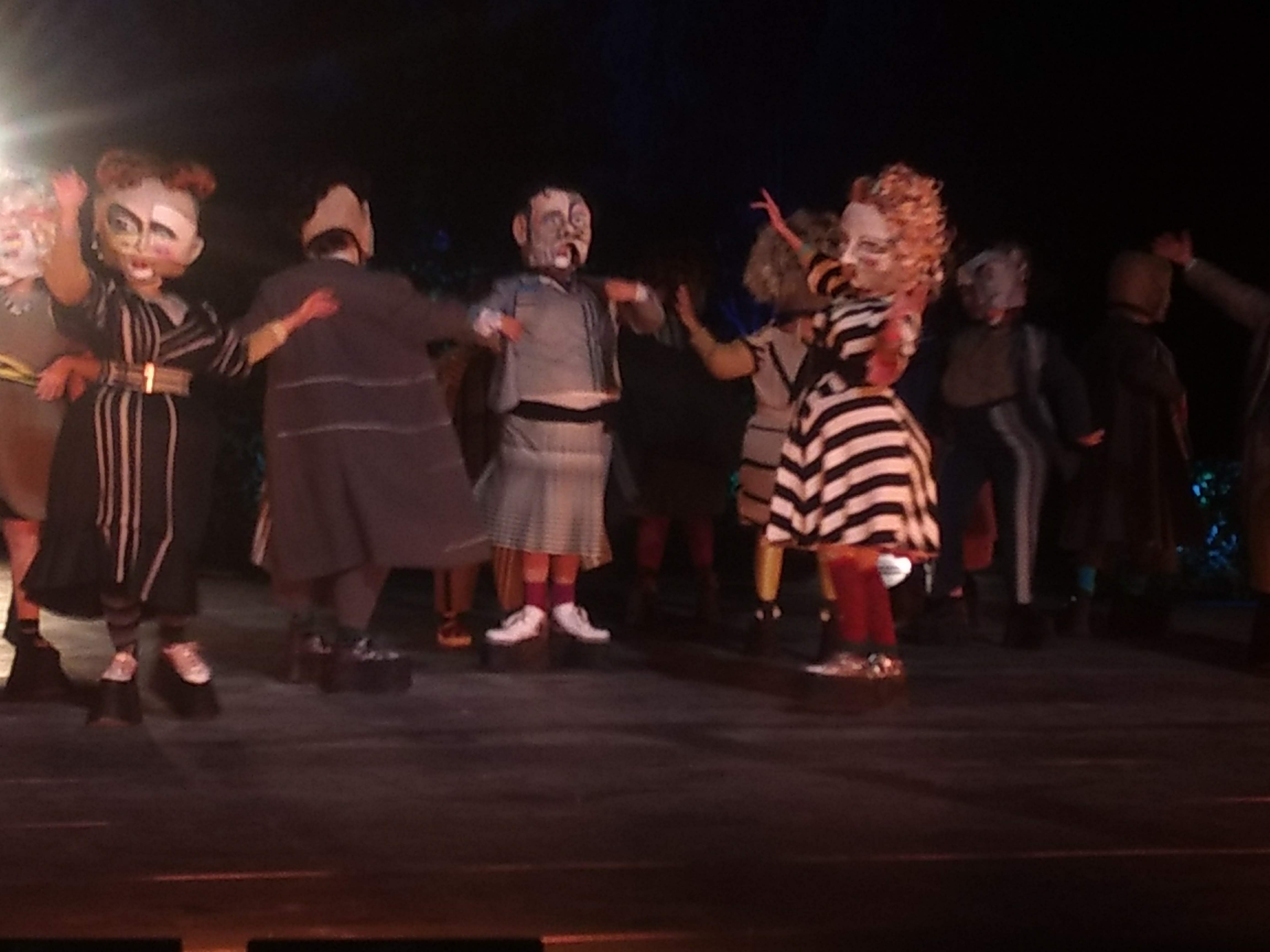 costumes
