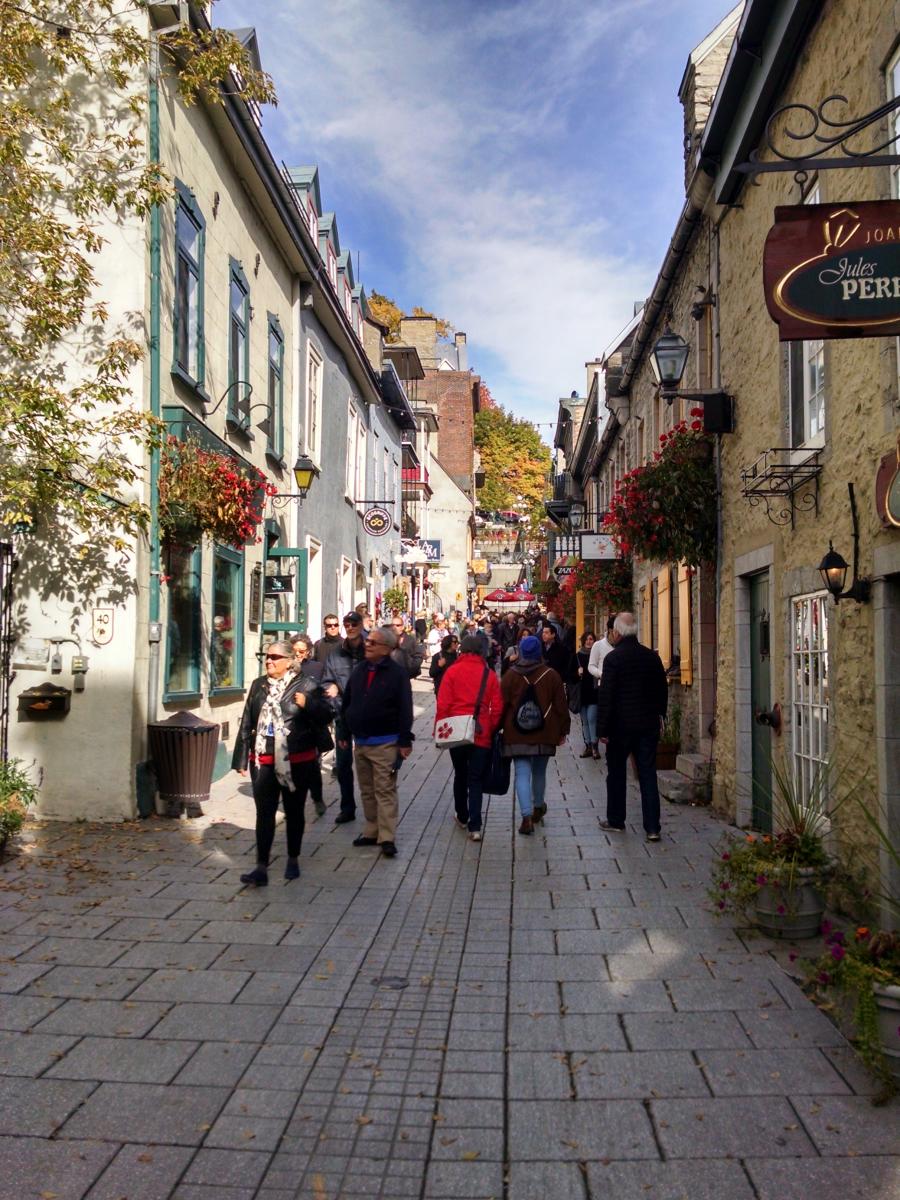 Shopping in Quebec