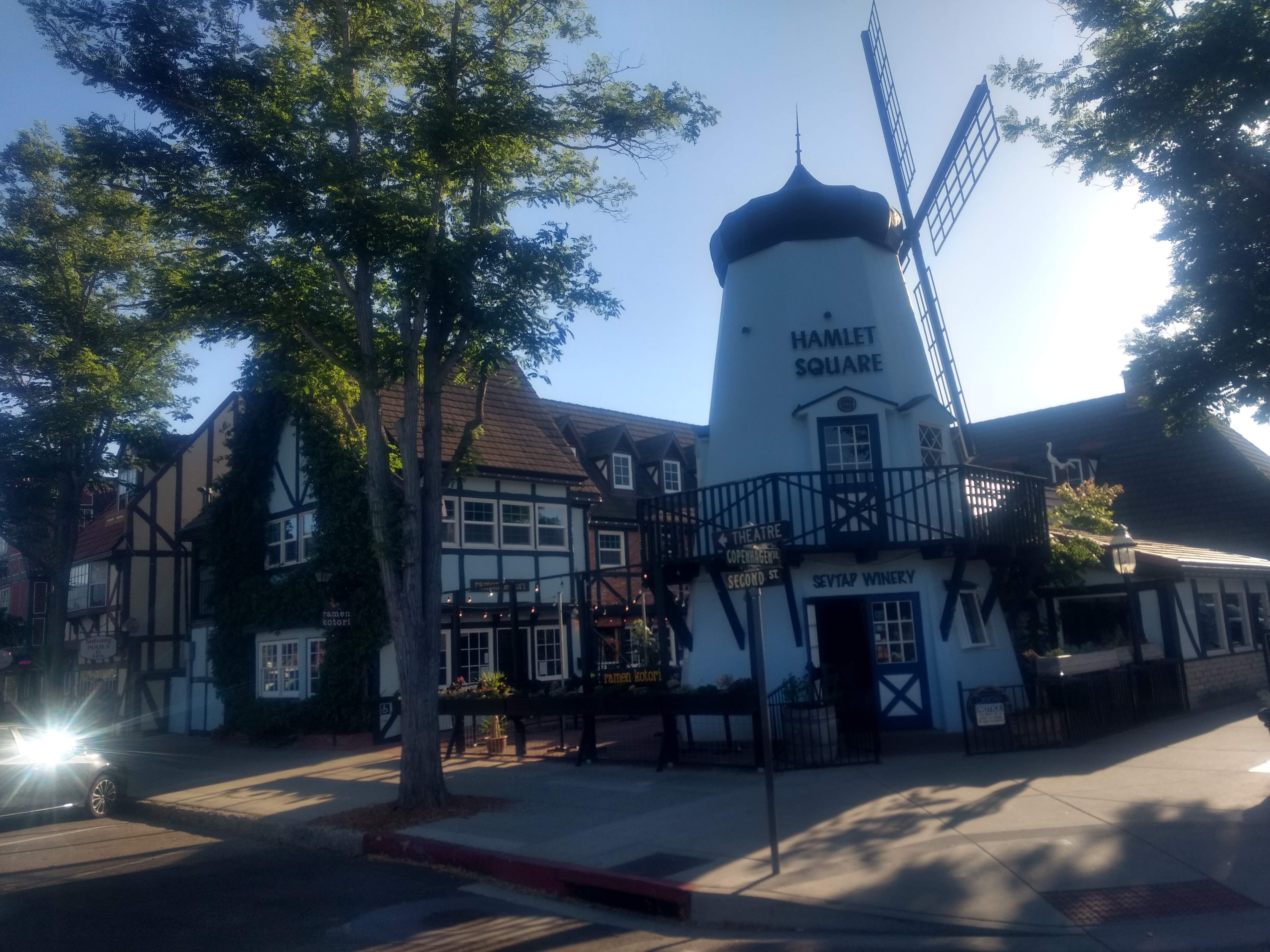 The bakery under the windmill